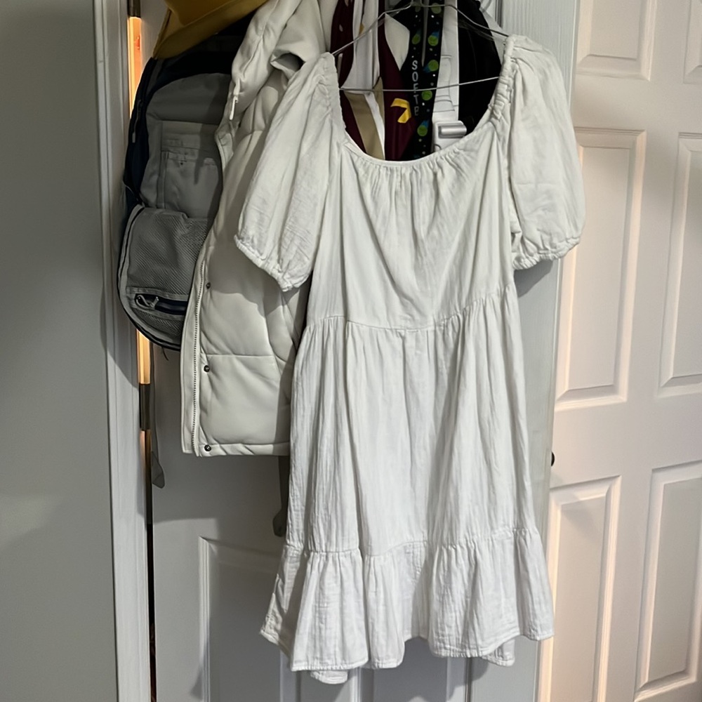 Universal Threads White Above-Knee Length Dress - image 2